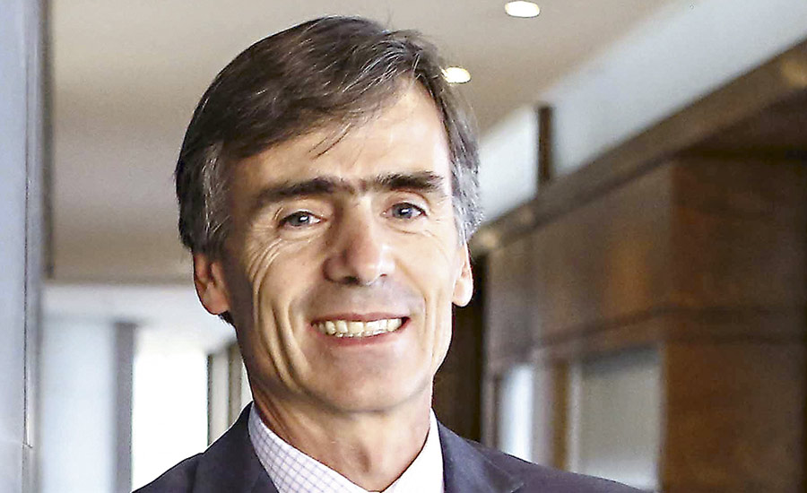 José Ramón Valente, el próximo ministro de economía, reafirmó la importancia de asegurar a los inversionistas.