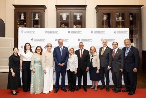 Destacados líderes galardonados en la Gala Anual del CHLI en Washington